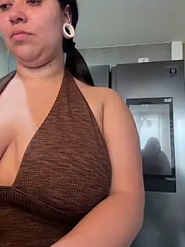 emilyjohanson online show from February 27, 2025, 5:05 pm