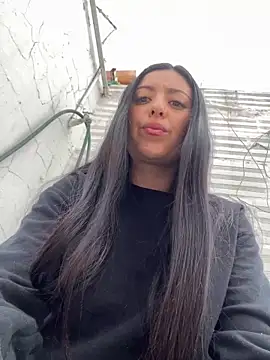 Sofhi corolinne31 online show from February 22, 2025, 9:59 pm