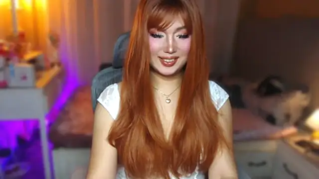 HOTnWILDalice online show from June 26, 2026, 2:39 am
