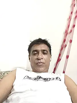 iamkahn 44 online show from May 21, 2026, 3:20 pm