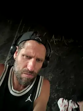 FckbbOy online show from October 3, 2025, 10:11 pm