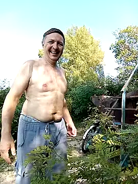 Snapshot of Pokaz2020 chatting on September 10, 2025, 10:25 am Pokaz2020 online show from September 10, 2025, 10:25 am