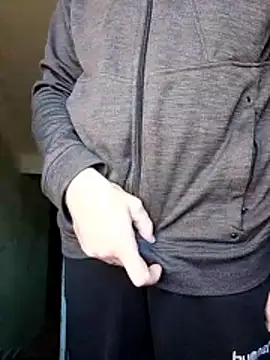 Snapshot of Pokaz2020 chatting on March 7, 2026, 2:33 pm Pokaz2020 online show from March 7, 2026, 2:33 pm