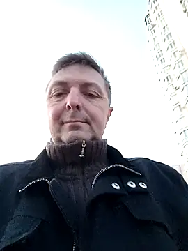 Snapshot of Pokaz2020 chatting on November 3, 2025, 2:42 pm Pokaz2020 online show from November 3, 2025, 2:42 pm