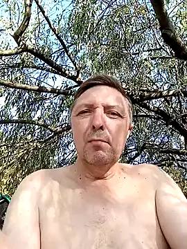 Snapshot of Pokaz2020 chatting on September 14, 2025, 1:11 pm Pokaz2020 online show from September 14, 2025, 1:11 pm