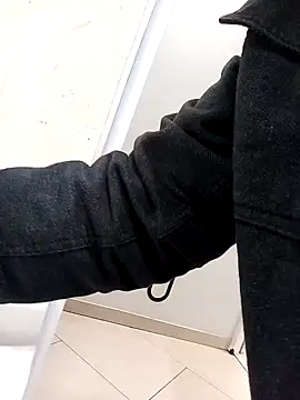 Snapshot of Pokaz2020 chatting on October 26, 2025, 4:18 pm Pokaz2020 online show from October 26, 2025, 4:18 pm