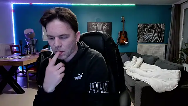 tom sauwer online show from March 6, 2025, 9:09 pm