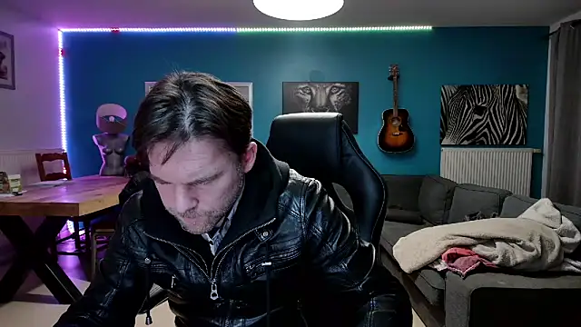 tom sauwer online show from December 14, 2024, 12:22 am