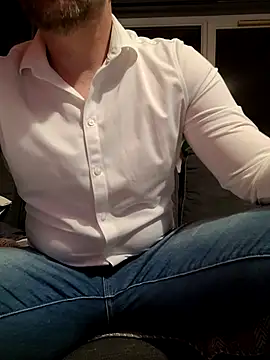 tom sauwer online show from October 28, 2025, 10:52 pm