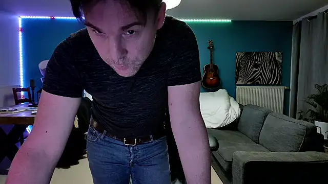 tom sauwer online show from March 7, 2025, 10:43 pm