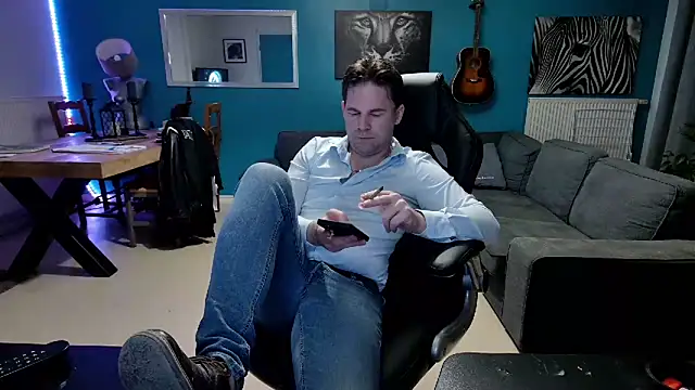 tom sauwer online show from March 5, 2025, 8:21 pm