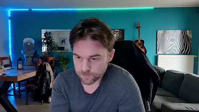 tom sauwer online show from December 21, 2024, 9:33 am