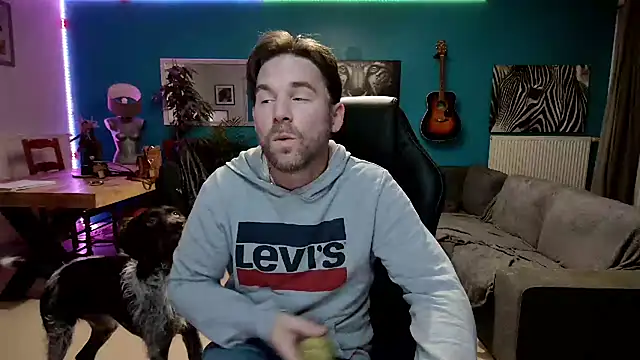 tom sauwer online show from December 5, 2024, 2:04 am