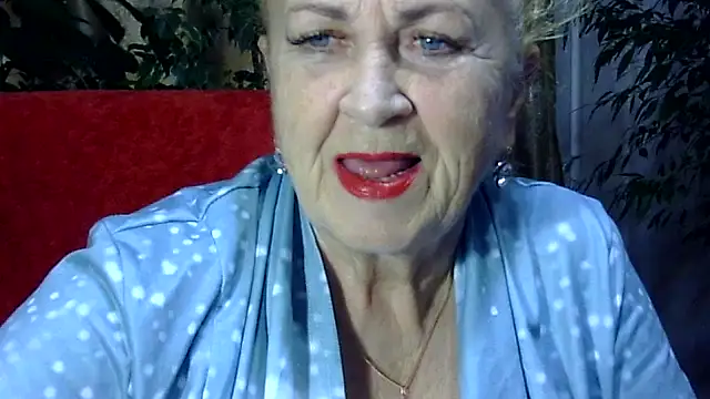 Emma52610 online show from November 8, 2025, 11:47 am