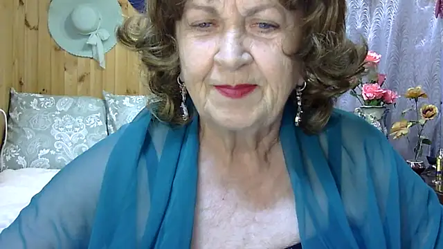 Snapshot of Emma52610 chatting on June 3, 2026, 4:23 pm Emma52610 online show from June 3, 2026, 4:23 pm
