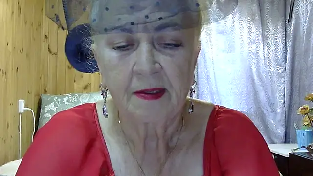 Emma52610 online show from October 18, 2025, 11:23 am