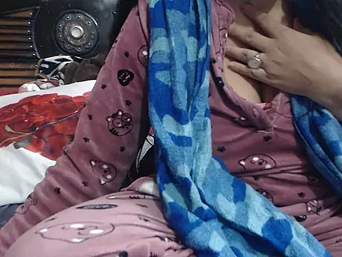 prettyindiandoll online show from November 16, 2025, 6:40 am