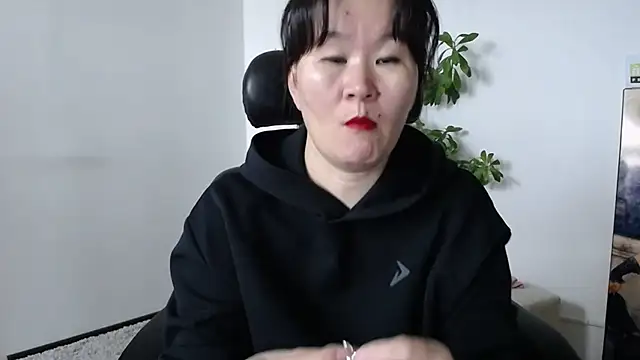 Akira xx online show from October 3, 2025, 2:15 am