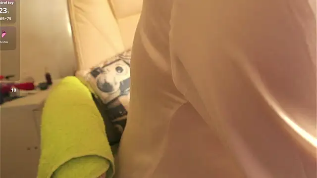 Kishaxxx online show from October 30, 2025, 8:34 am