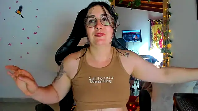 Susan Foxx online show from March 21, 2025, 1:56 am