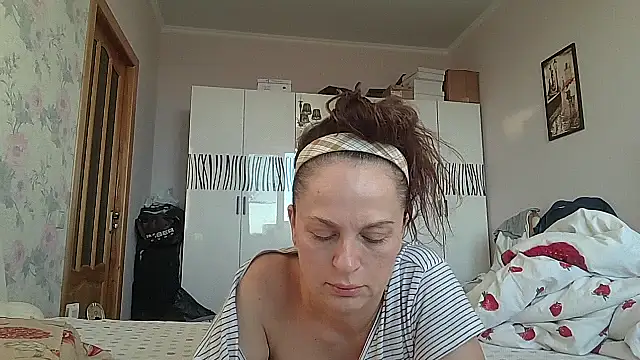 Snapshot of LindaStarS chatting on May 16, 2026, 4:39 pm LindaStarS online show from May 16, 2026, 4:39 pm