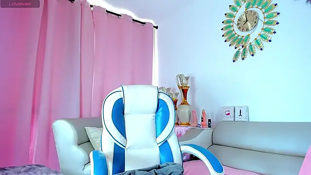 latinwondercockts online show from October 2, 2025, 12:52 pm