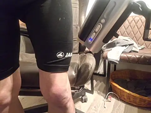 ShyGuyWannaTry online show from February 7, 2026, 1:19 pm