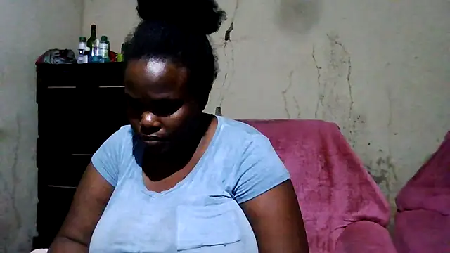 sexybigboobz online show from June 30, 2026, 4:07 pm