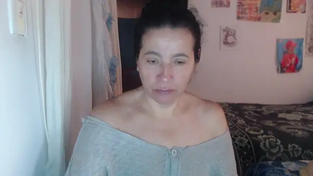 stefilove10 online show from February 12, 2025, 2:32 pm