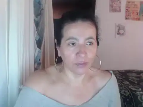 stefilove10 online show from March 18, 2025, 1:23 pm