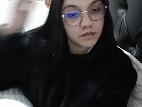 Snapshot of Andrea_hottest_angel chatting on January 14, 2026, 5:11 am Andrea hottest angel online show from January 14, 2026, 5:11 am