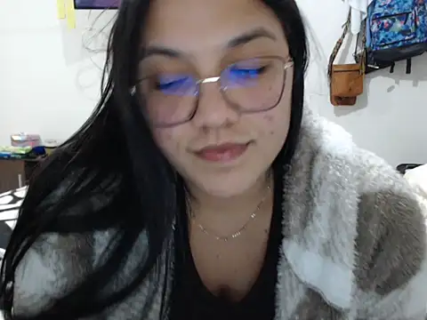 Snapshot of Andrea_hottest_angel chatting on November 14, 2025, 4:49 am Andrea hottest angel online show from November 14, 2025, 4:49 am