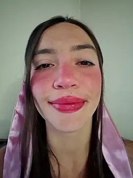 loveuu-bae online show from October 31, 2025, 10:05 pm