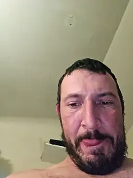 UncutHammer69 online show from December 2, 2025, 5:42 am