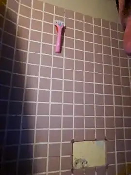 UncutHammer69 online show from November 3, 2025, 8:51 am