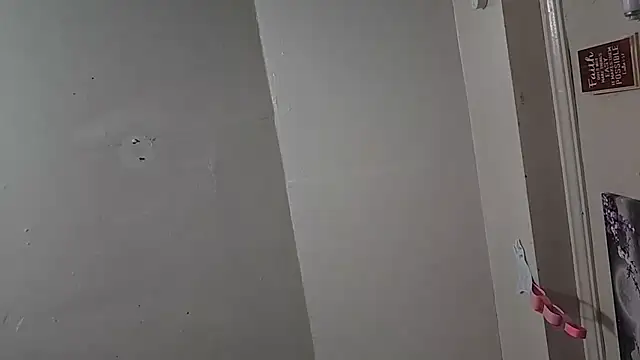 UncutHammer69 online show from September 21, 2025, 12:32 pm