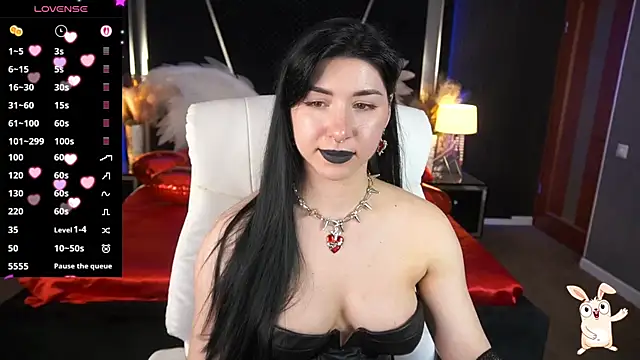 EmilyCandyy online show from June 18, 2026, 6:23 am