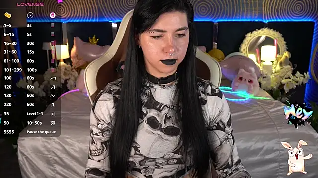 EmilyCandyy online show from August 4, 2026, 6:40 am