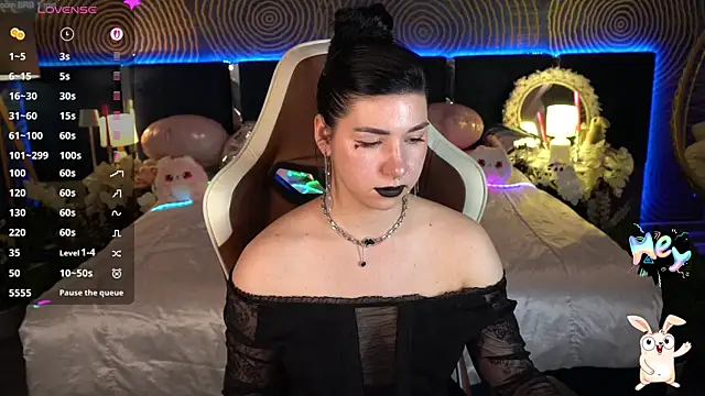EmilyCandyy online show from June 26, 2026, 6:19 am