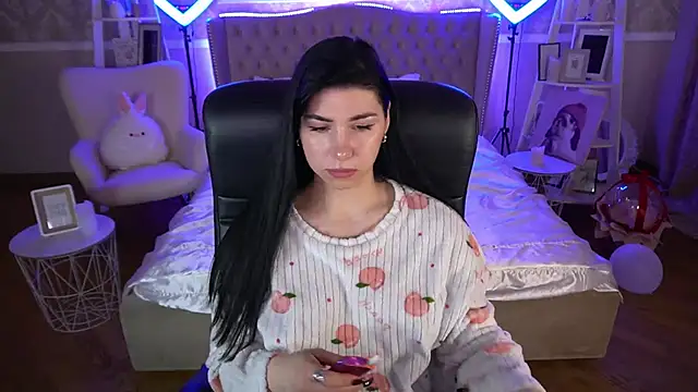 EmilyCandyy online show from March 18, 2025, 7:12 am