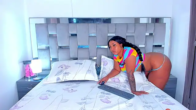 Cammiila online show from January 16, 2026, 1:48 pm