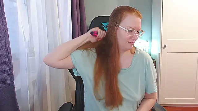 Lady Inari online show from November 6, 2025, 12:09 pm