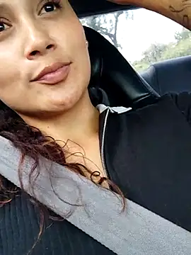 kinky milaxh online show from February 26, 2025, 9:20 pm