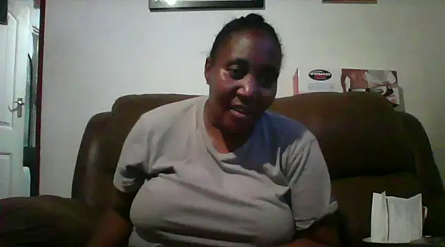 ebonytitts4u online show from February 6, 2025, 9:38 pm