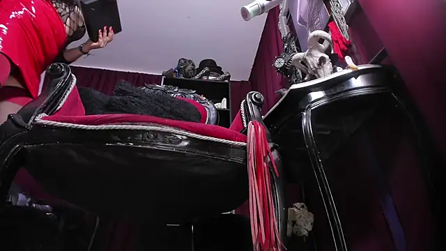 MeGoddesSara online show from October 21, 2025, 11:48 pm