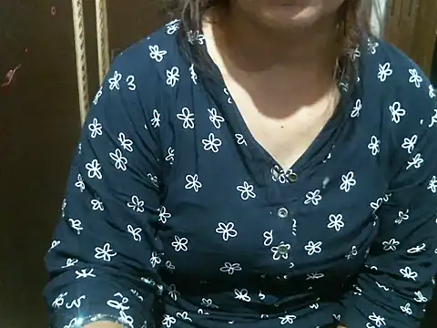 UrsMansi online show from June 22, 2026, 3:47 am