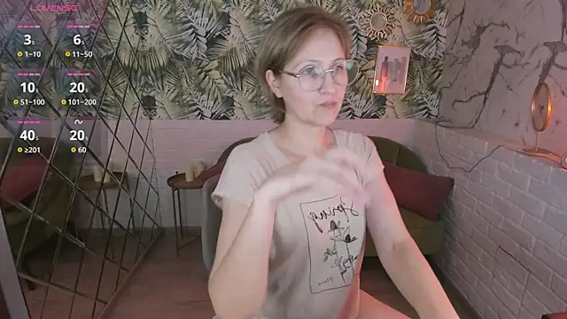 Paris Cherry online show from December 13, 2025, 8:26 pm