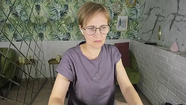 Paris Cherry online show from January 31, 2026, 7:12 pm