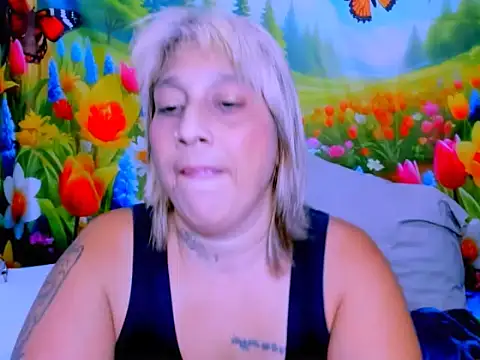 Snapshot of indianroxy chatting on July 9, 2026, 6:18 pm indianroxy online show from July 9, 2026, 6:18 pm