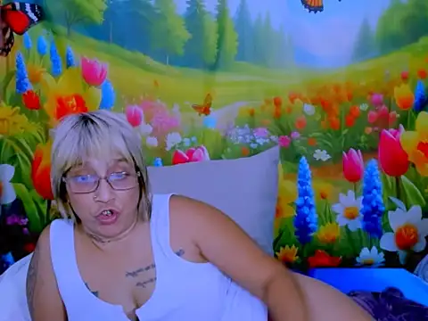 Snapshot of indianroxy chatting on August 4, 2026, 11:31 pm indianroxy online show from August 4, 2026, 11:31 pm